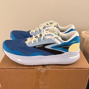 Brooks Ghost Max- Size 12 (Damon Brown Collection)